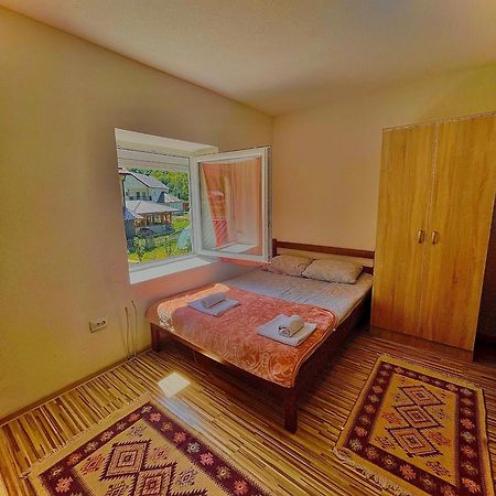 The Blue Eye Bed and Breakfast Vuthaj Exterior foto