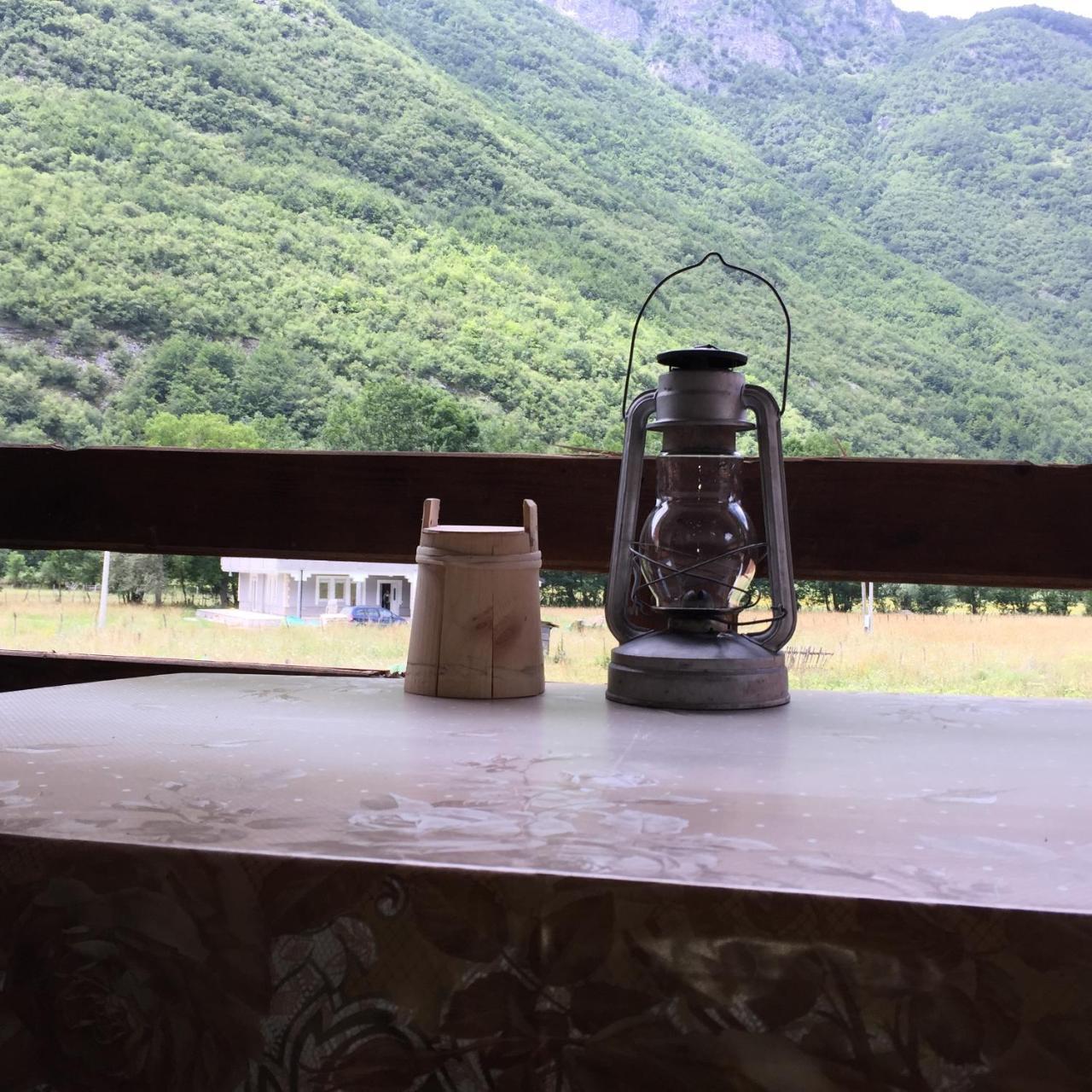 The Blue Eye Bed and Breakfast Vuthaj Exterior foto